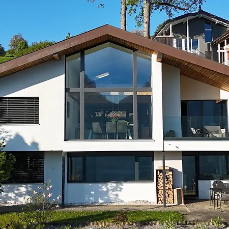 Pura Vida Garden & Lakeview Apartment