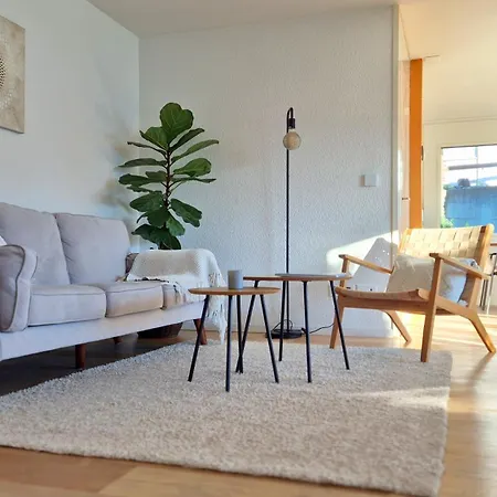 Pura Vida Garden & Lakeview Apartment Faulensee