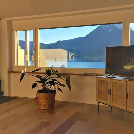 Pura Vida Garden & Lakeview
