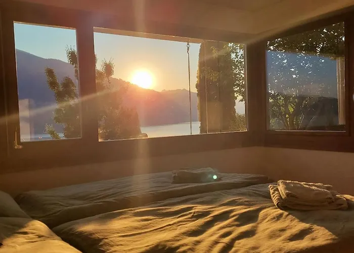 Pura Vida Garden & Lakeview *