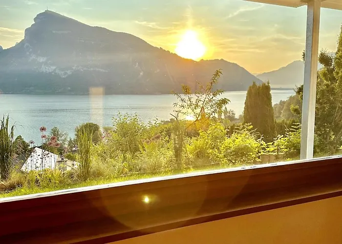 Pura Vida Garden & Lakeview